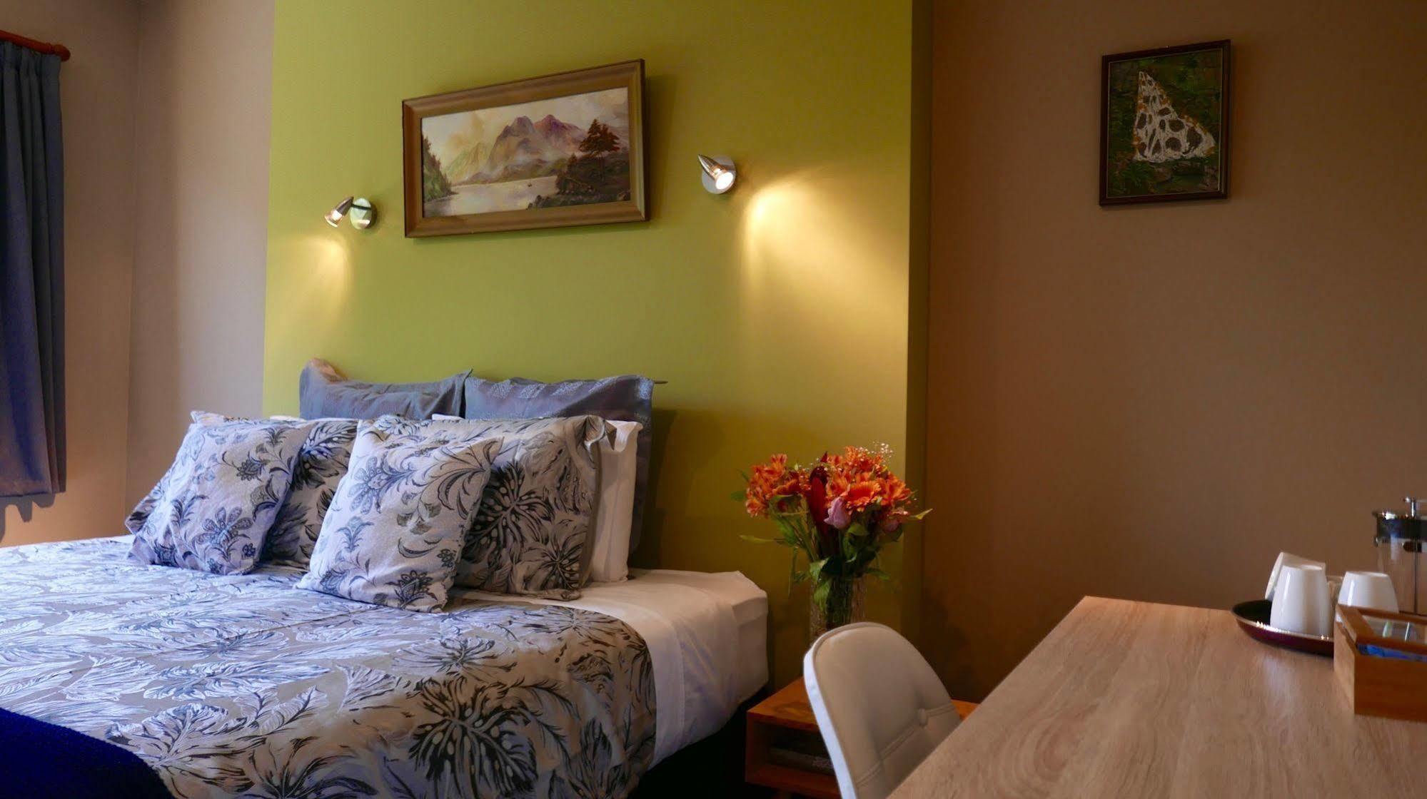 The Shan'S Lodge Queenstown Eksteriør bilde